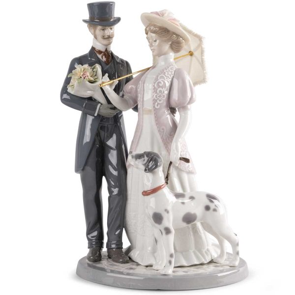 Lladro A Romantic Stroll Figurine 01009551 For Sale